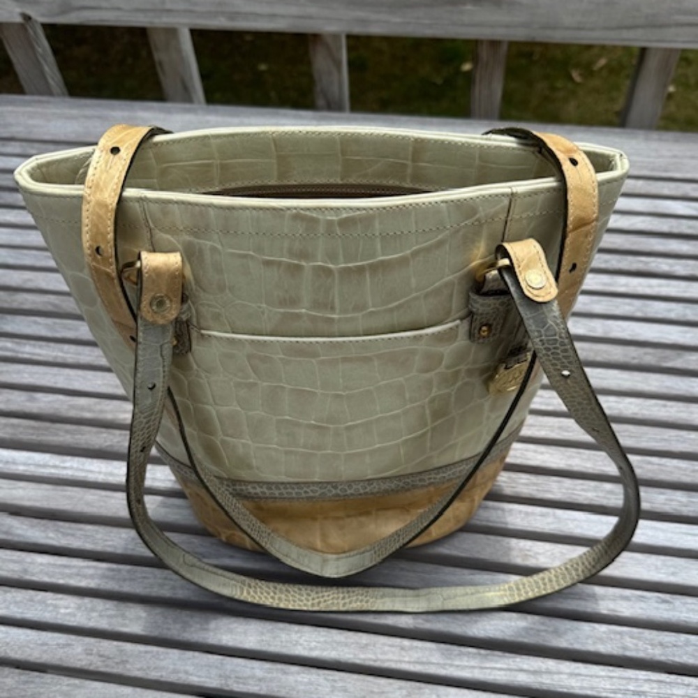 Brahmin Vintage Bucket Bag - Picture 5 of 11
